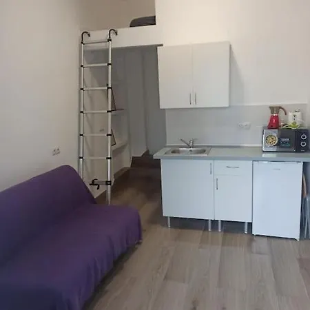 Mini Equipado Apartment